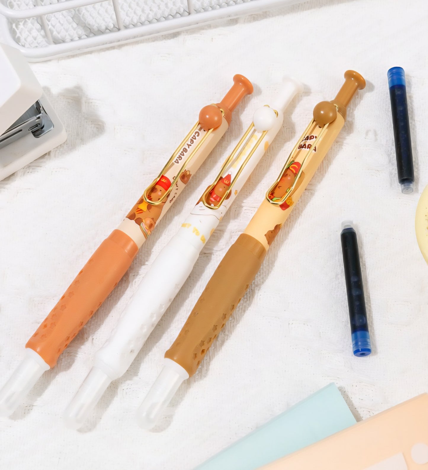 Capybara Clickable Fountain Pen