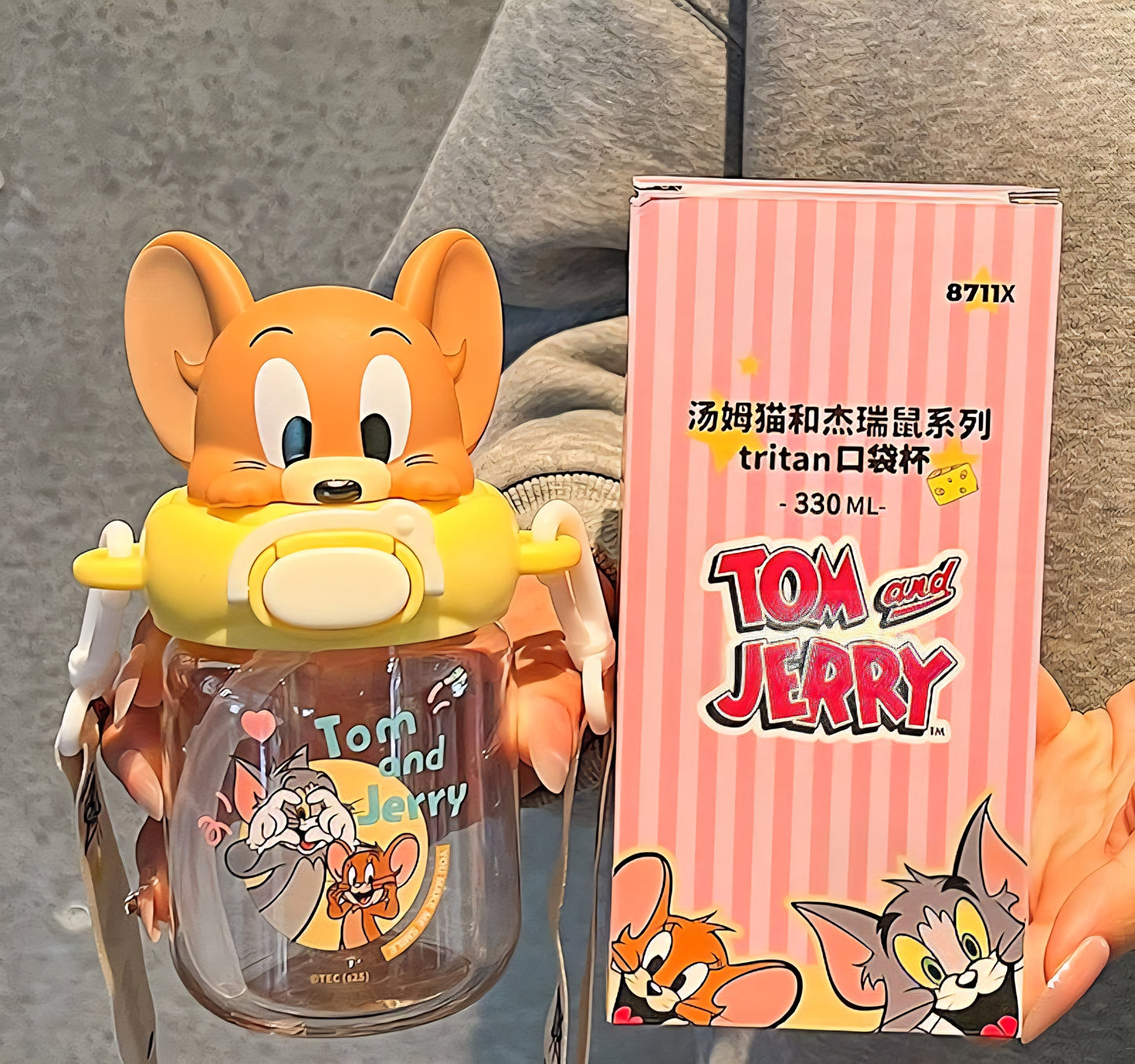 Tom and Jerry Bottle
