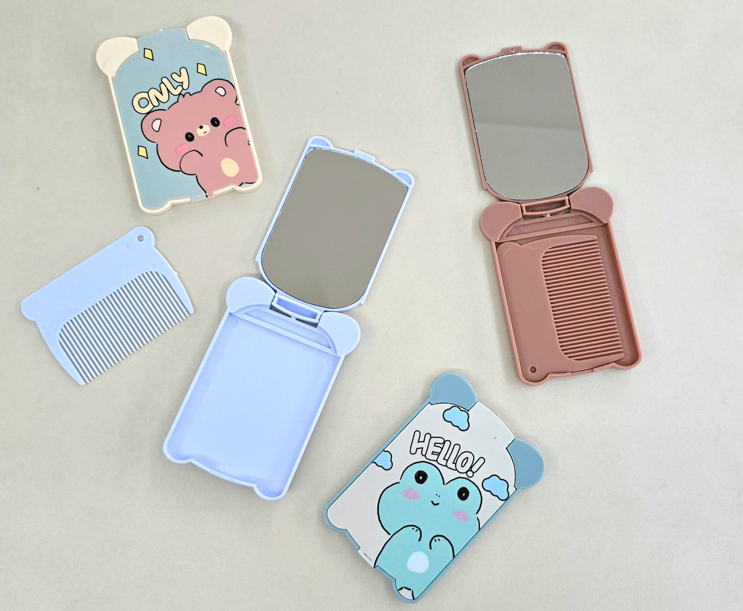 Kawaii Mirror and Comb Set