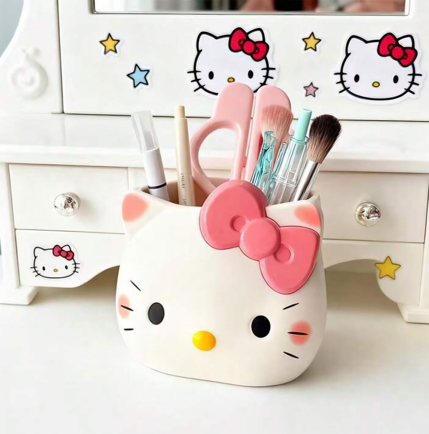 Hello Kitty Pen Stand