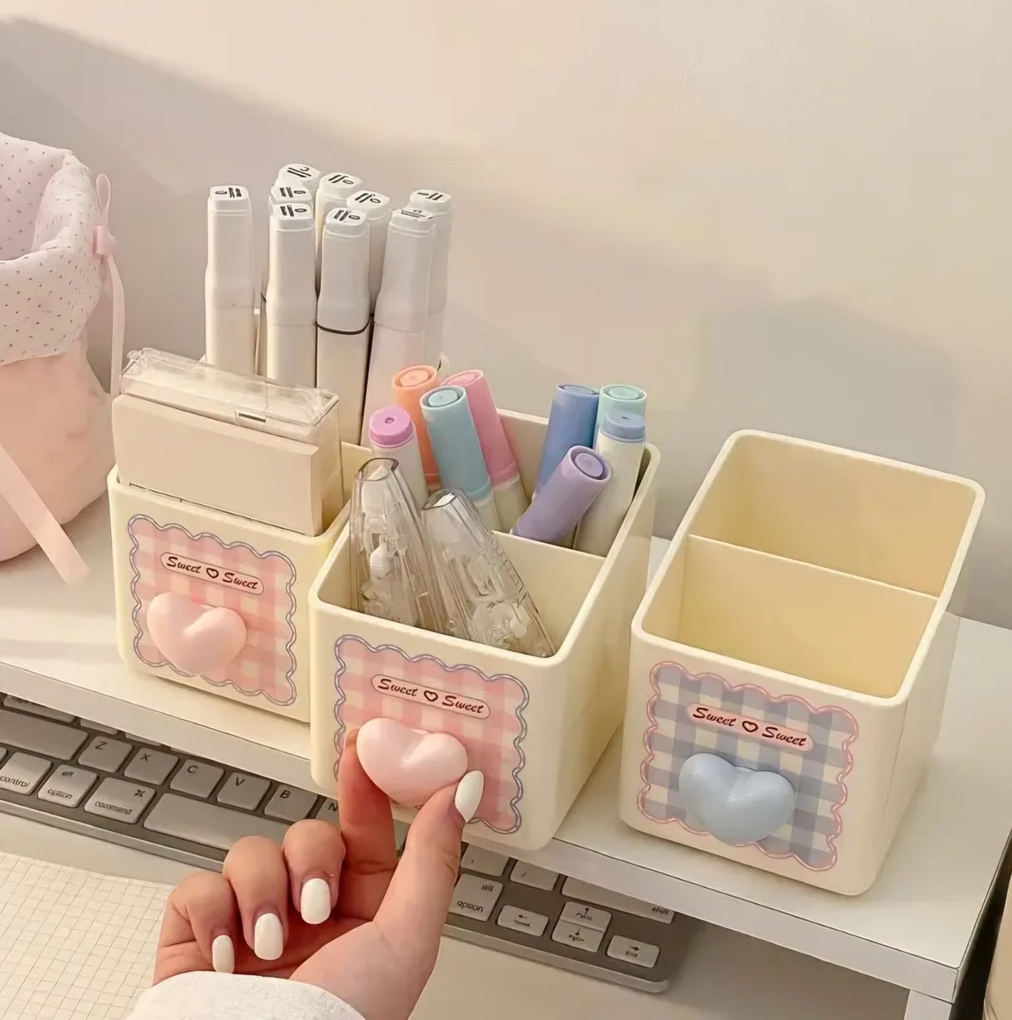 Pastel Heart Pen Stand