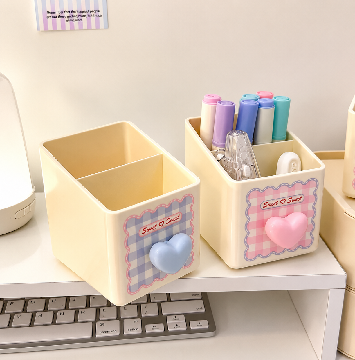 Pastel Heart Pen Stand