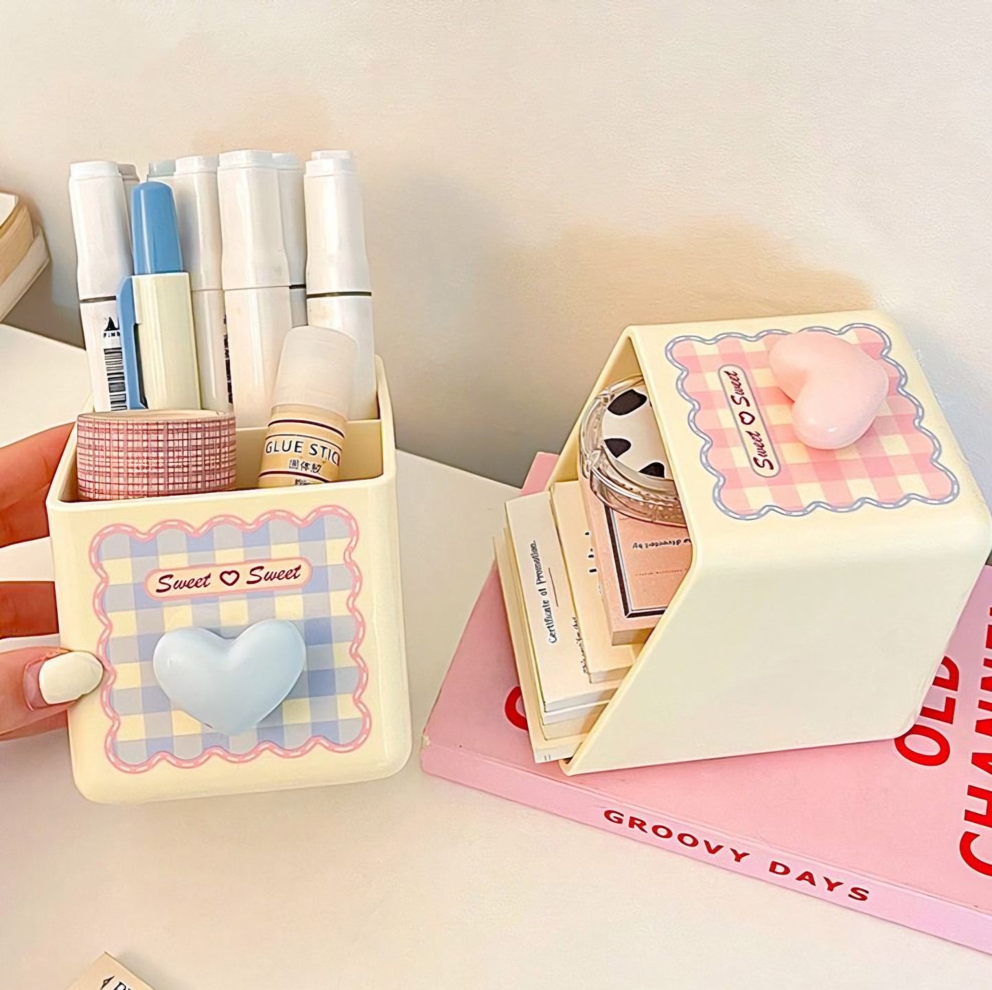Pastel Heart Pen Stand