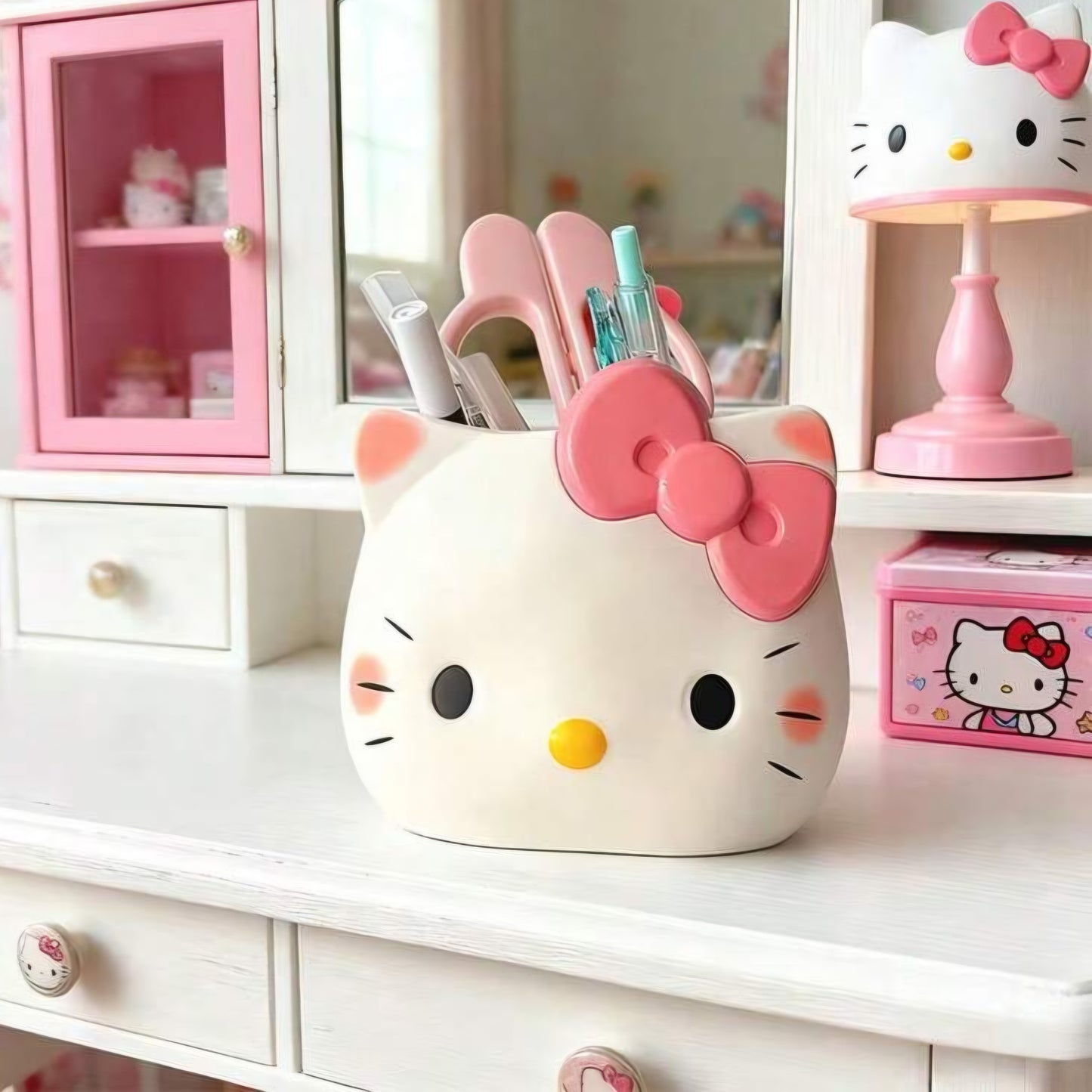 Hello Kitty Pen Stand