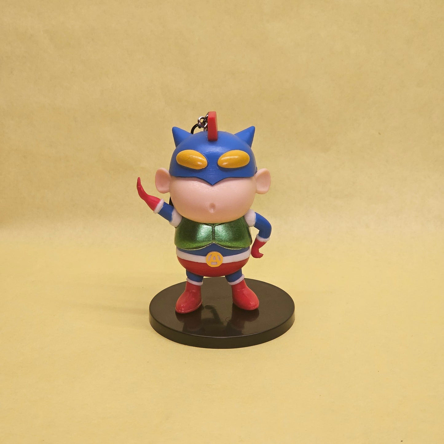 Shinchan Cosplay Figure Keychain with Stand