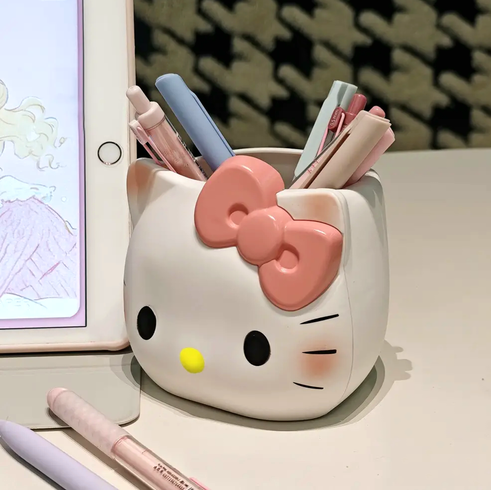 Hello Kitty Pen Stand